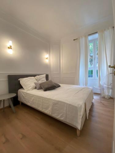 Lovely Spacious Large Patio Heart of Monaco