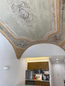 Lovely studio - heart of Menton, near the beach.