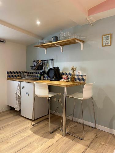 Lovely studio under the roof -Le Panier