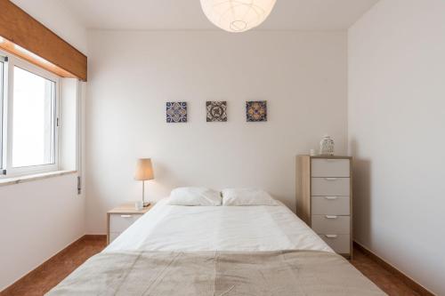 LovelyStay - 3 Bedroom Apartment in Vila Do Bispo