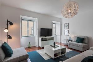 LovelyStay - Bica Patio Duplex
