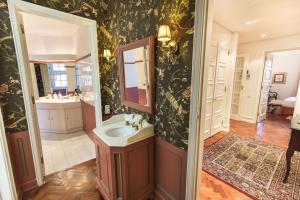 LovelyStay - Campo Pequeno Charming Apartment