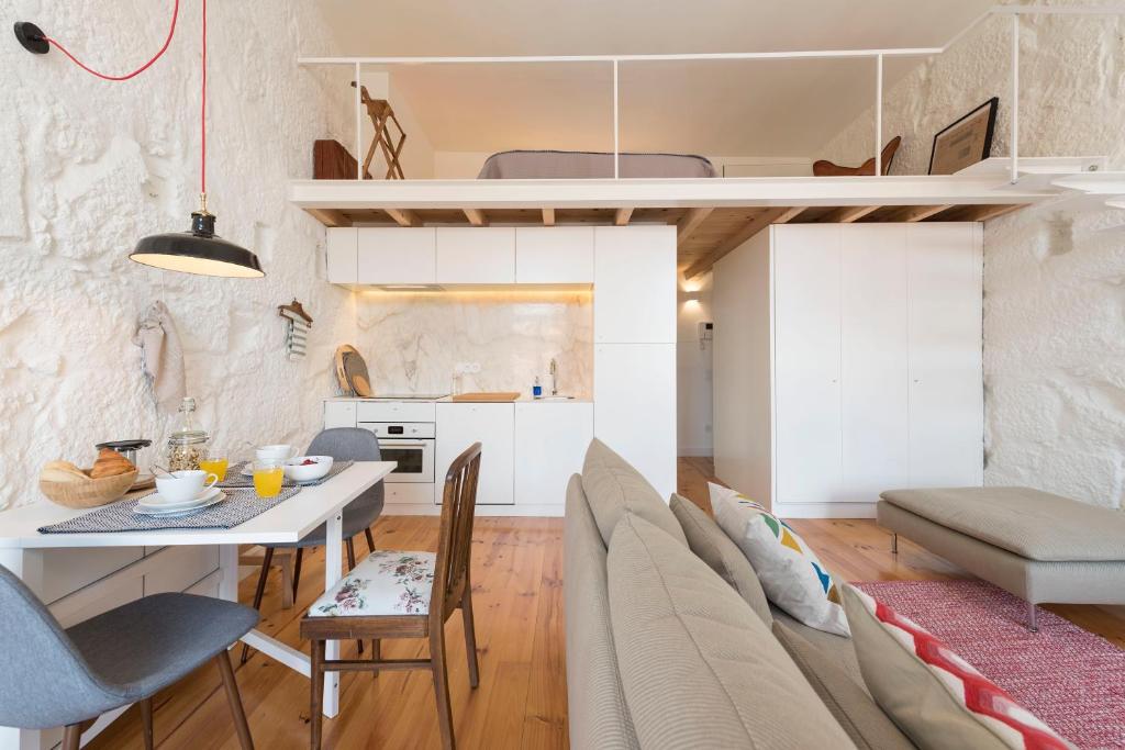 LovelyStay - Cativo Mezzanine Studio Rua do Cativo, 16 2º frente, 4000-160 Porto