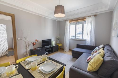 LovelyStay - Charming Marques Flat