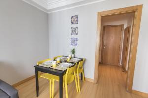 LovelyStay - Charming Marques Flat