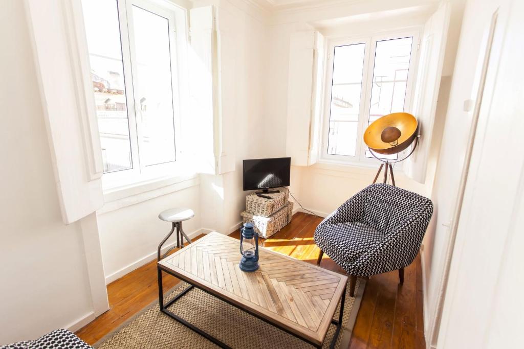 LovelyStay - Cosy Bairro Alto Duplex Rua Luz Soriano nº8, 3ºDto, 1200-246 Lisbonne