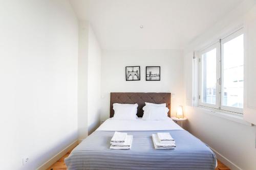 LovelyStay - Cozy 1BR in Santa Catarina w/ Balcony
