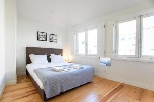 LovelyStay - Cozy 1BR in Santa Catarina w/ Balcony