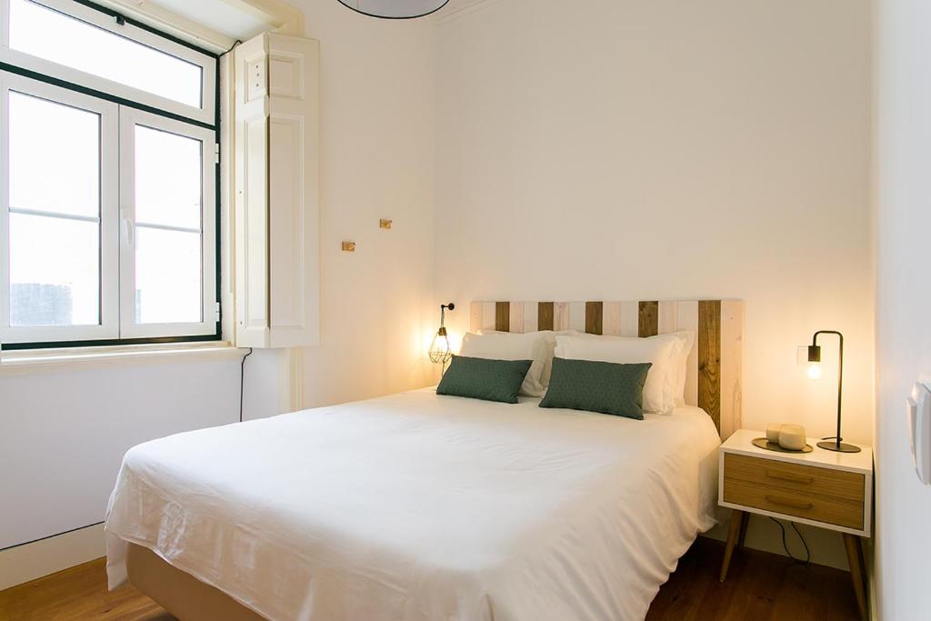 LovelyStay - Cozy 3BDR Apartment in Estrela Rua São Francisco Borja Nº11, R/C Direito, 1200-842 Lisbonne