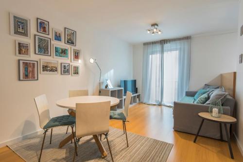 LovelyStay - Family-Friendly Apartment Downtown