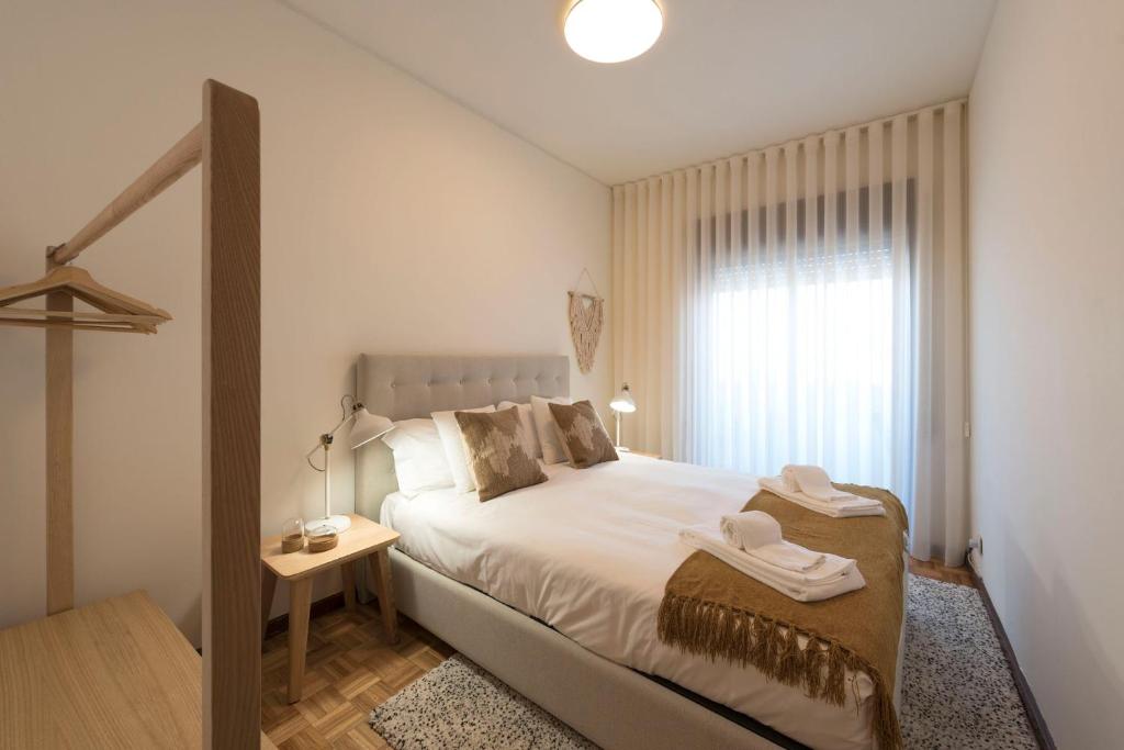 Appartement LovelyStay - Genuine Bonfim Balcony Flat 848 Rua de Barros Lima 1ºD 4300-061 Porto