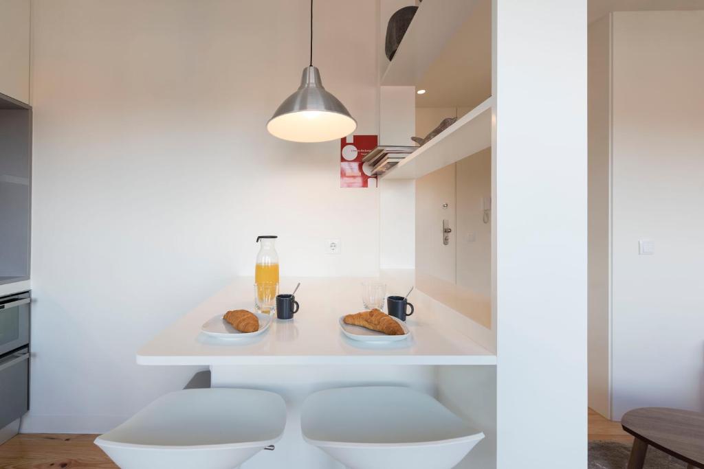 LovelyStay - Gorgeous Modern Flat w/ Balcony 258 Avenida de Rodrigues de Freitas 5.3, 4000-098 Porto