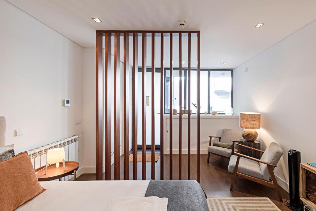 LovelyStay - Heart of Porto Studio 88 Praça de Carlos Alberto 2ºT, 4050-190 Porto