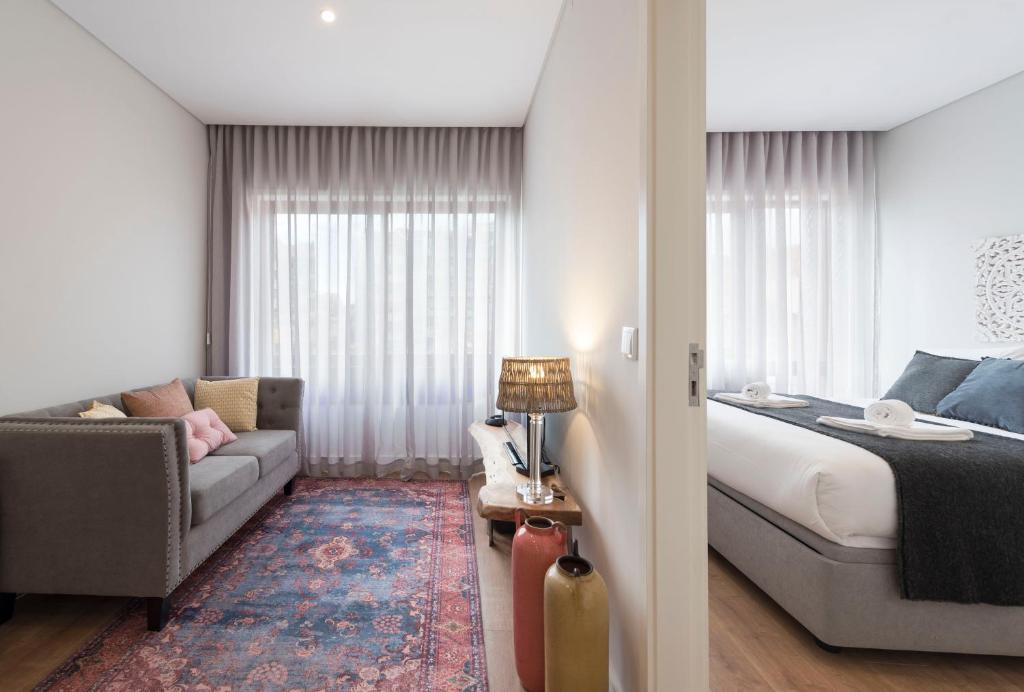 LovelyStay - Hello Porto Apartment by metro station 54 Rua Moreira de Assunção 2º Frente, 4000-377 Porto