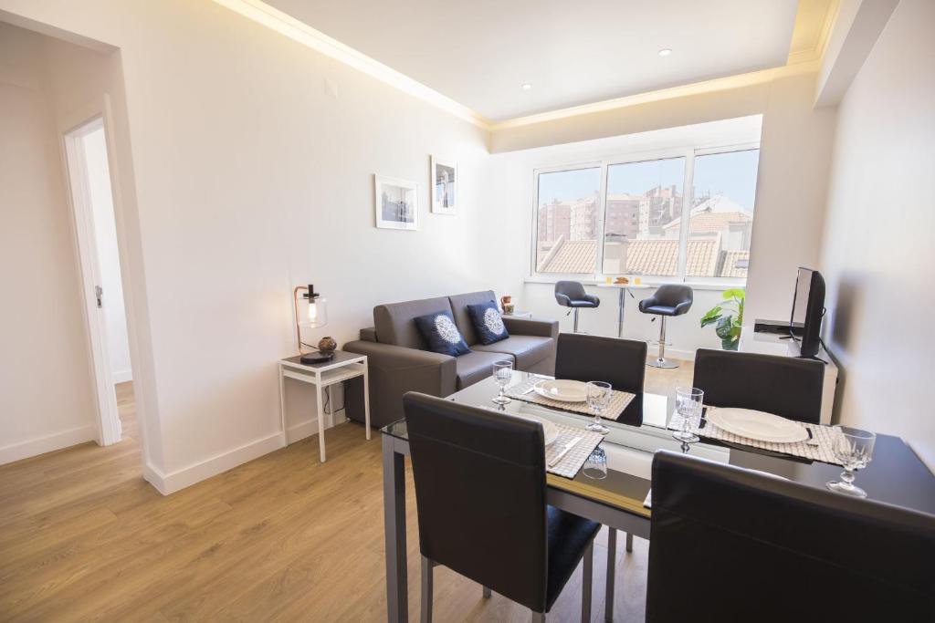 LovelyStay - Light & Comfy Flat Avenida General Roçadas, 1170-159 Lisbonne