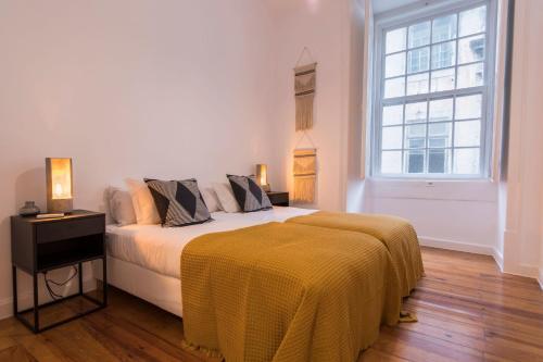 LovelyStay - Spacious 2BR Downtown - 5 min to River