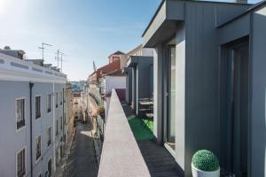 LovelyStay - Stunning Flat with Balcony in Bairro Alto