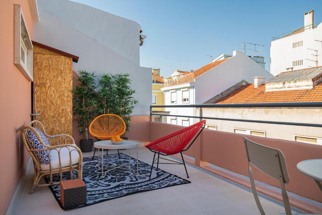 LovelyStay - Sunny 1BDR Apartment W/Terrace Rua Sabino de Sousa nº27, 3ºandar, 1900-397 Lisbonne