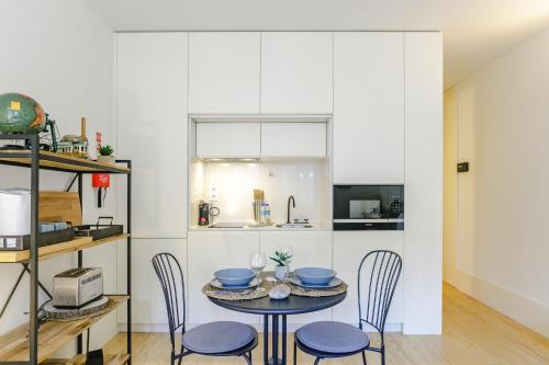 LovelyStay - Taipas Studio with AC