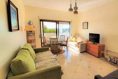 LovelyStay - The Algarvean Oasis