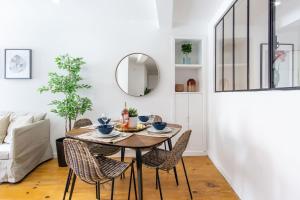 LovelyStay - Traditional Alfama View