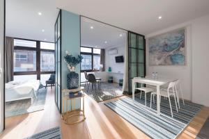 LovelyStay - Wohaza Apartment with free private parking