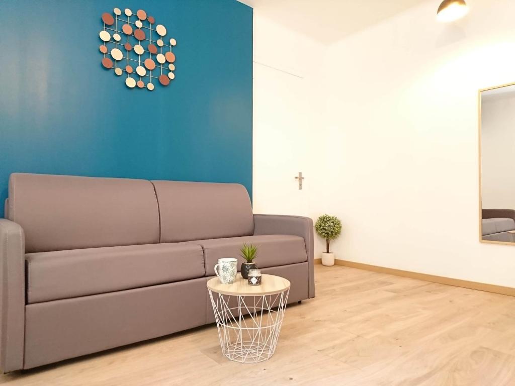LP Appart 2ème étage 7 Avenue du Rhône, 74000 Annecy