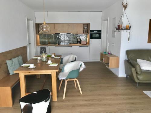 LÜFTLE neue gemütliche große Familien Ferienwohnung im Allgäu