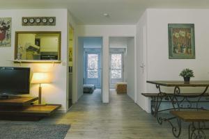 Luka's charming apartment near Disneyland