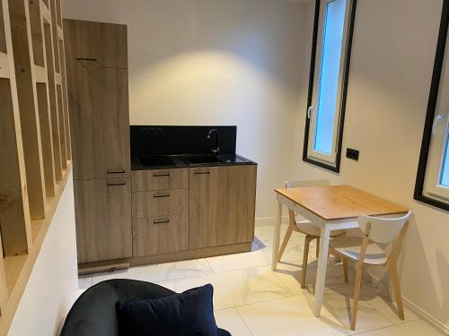 Lumière Superbe petit appartement proche cité du design et stade Geoffroy Guichard