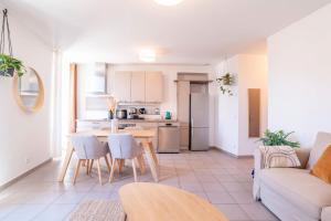 LUMINEUX appt pour 6 à  Bormes-les-mimosas !