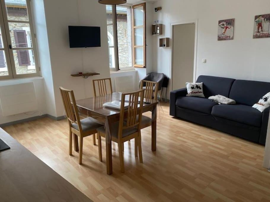 Appartement Appartement lumineux au cœur de la vallée d'Ossau 12 Rue de la Cascade, 64440 Eaux-Bonnes