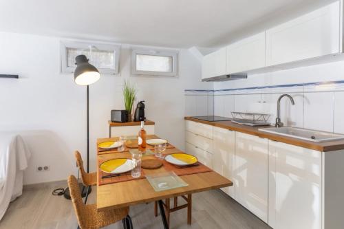 LUMINEUX et Joli 34 m avec TERRASSE - la MER