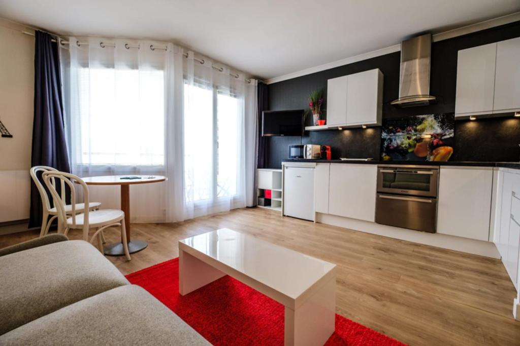 Appartement LUMINEUX Studio 25 m Refait à neuf avec BALCON 16 Rue Eliane Jeannin-Garreau 92130 Issy-les-Moulineaux