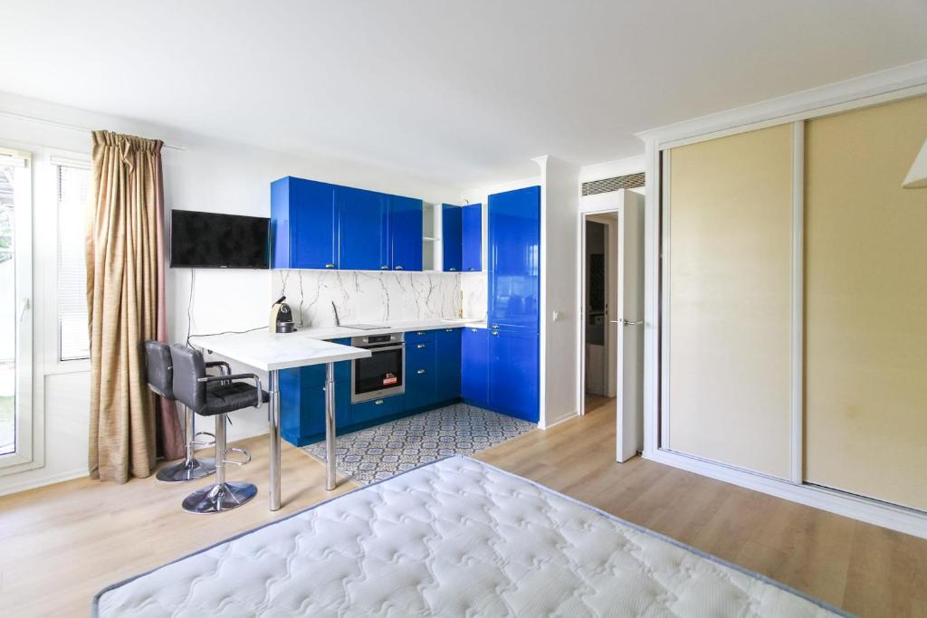 Appartement LUMINEUX Studio de 29m avec WIFI proche de PARIS 16 Rue Eliane Jeannin-Garreau 92130 Issy-les-Moulineaux