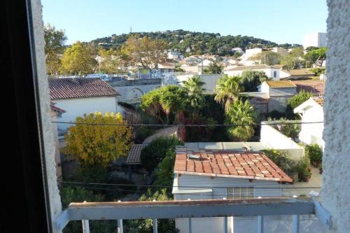 Lumineux T3-93m2- -2 loggias- vue sur Mont Saint-Clair