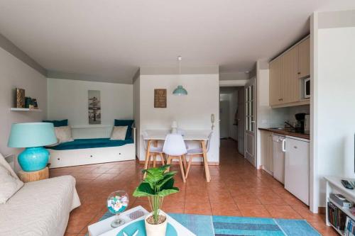 Lumineux, vue piscine, face au Golf, Lacanau Ocean