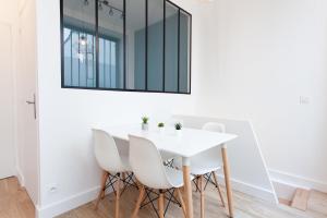 Luminous appt and design close to the Sacred Heart
