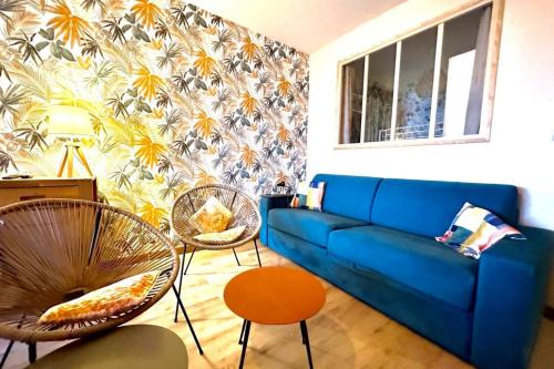 Luminous cocoon in the heights of Ajaccio