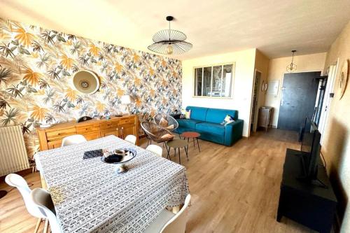 Luminous cocoon in the heights of Ajaccio
