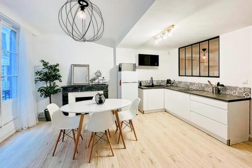 Luminous Cozy Nest In Bayonne