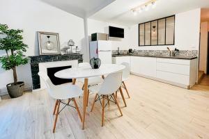 Luminous Cozy Nest In Bayonne