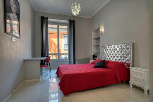 Lusso 5 beds Central Apartment