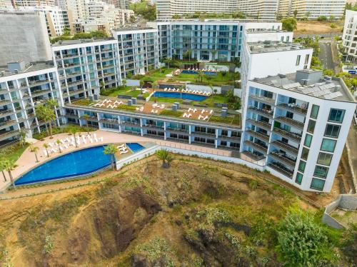 Lux apartment first row by HR Madeira