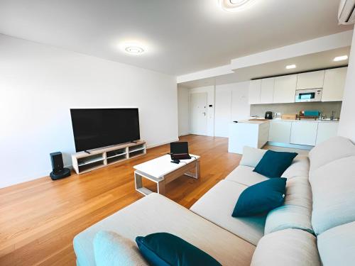 Lux Garden Apartment - Best Faro location !