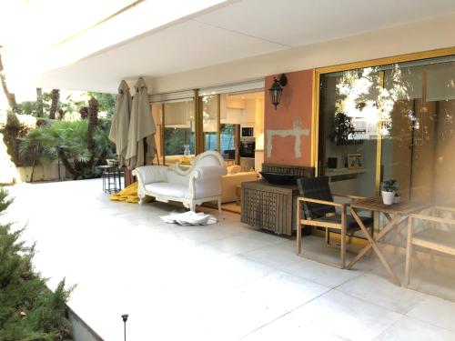 Luxe apartment center 6pers 300m2 privare garden