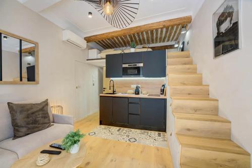 Luxe Duplex Studio Apt/Mezzanine/nr Shops & Cafes