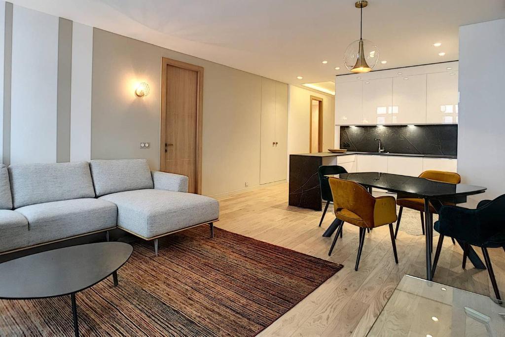 Appartement Luxe et Confort - Proche Palais et plages - A/C 3 rue du Bivouac Napoléon 06400 Cannes