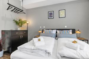 LUXOMES - Stylish & New Design Apartment - Kitchen - Netflix