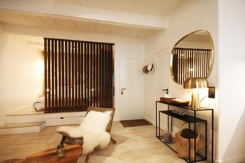 Luxueux appartement, centre historique 50m du port et de la plage de la Ponche